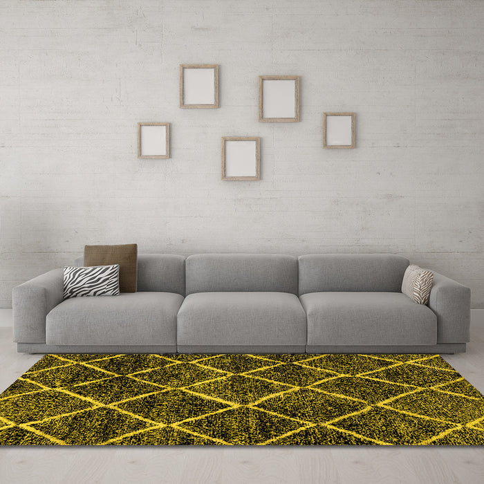 Machine Washable Abstract Yellow Modern Rug in a Living Room, wshabs2910yw