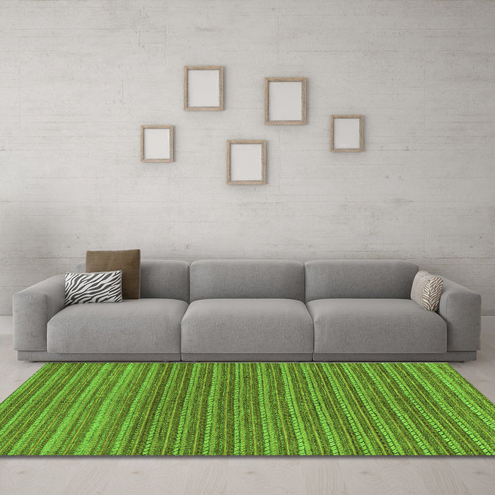 Machine Washable Oriental Green Modern Area Rugs in a Living Room,, wshabs291grn