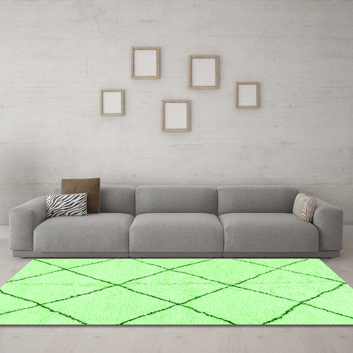 Machine Washable Solid Green Modern Area Rugs in a Living Room,, wshabs2923grn