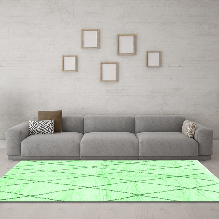Machine Washable Solid Emerald Green Modern Area Rugs in a Living Room,, wshabs2927emgrn