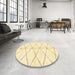 Round Machine Washable Abstract Yellow Rug in a Office, wshabs2931