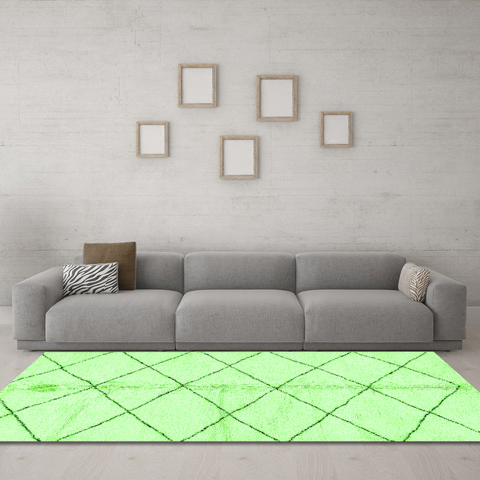 Machine Washable Solid Green Modern Area Rugs in a Living Room,, wshabs2931grn
