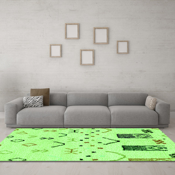 Machine Washable Solid Green Modern Area Rugs in a Living Room,, wshabs2932grn
