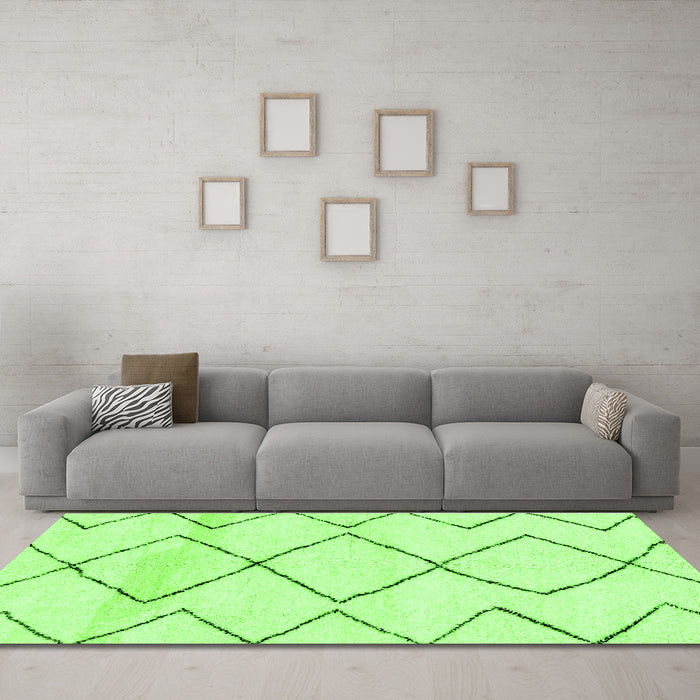 Machine Washable Solid Green Modern Area Rugs in a Living Room,, wshabs2933grn