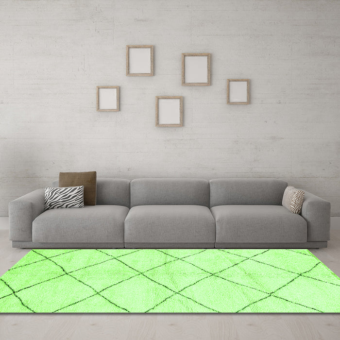 Machine Washable Solid Green Modern Area Rugs in a Living Room,, wshabs2935grn