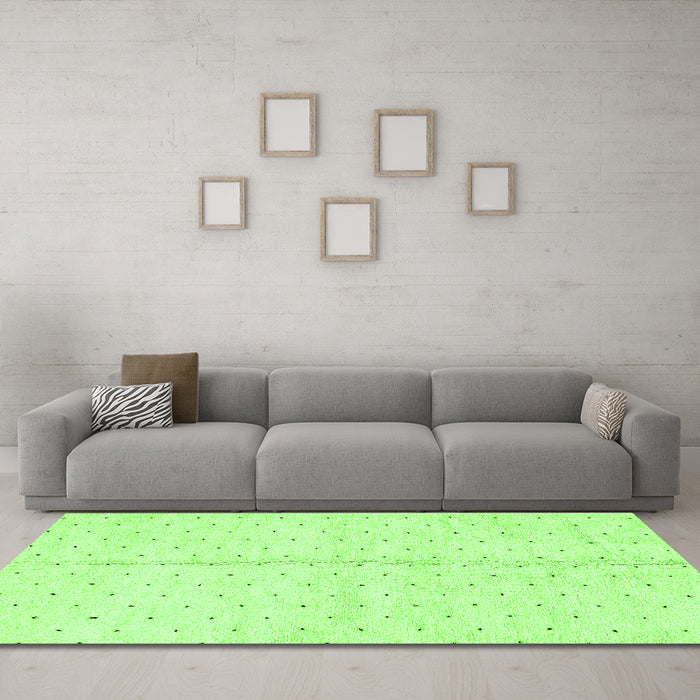 Machine Washable Solid Green Modern Area Rugs in a Living Room,, wshabs2947grn