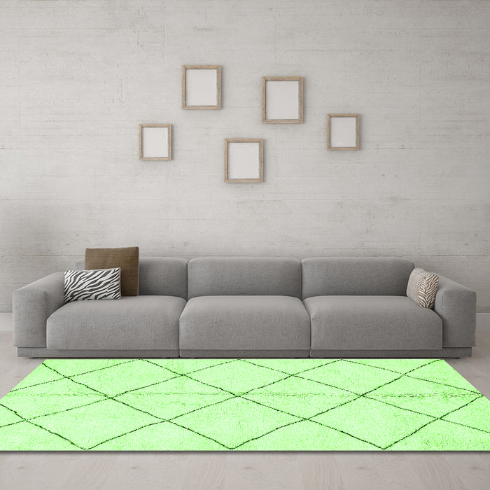 Machine Washable Solid Green Modern Area Rugs in a Living Room,, wshabs2949grn