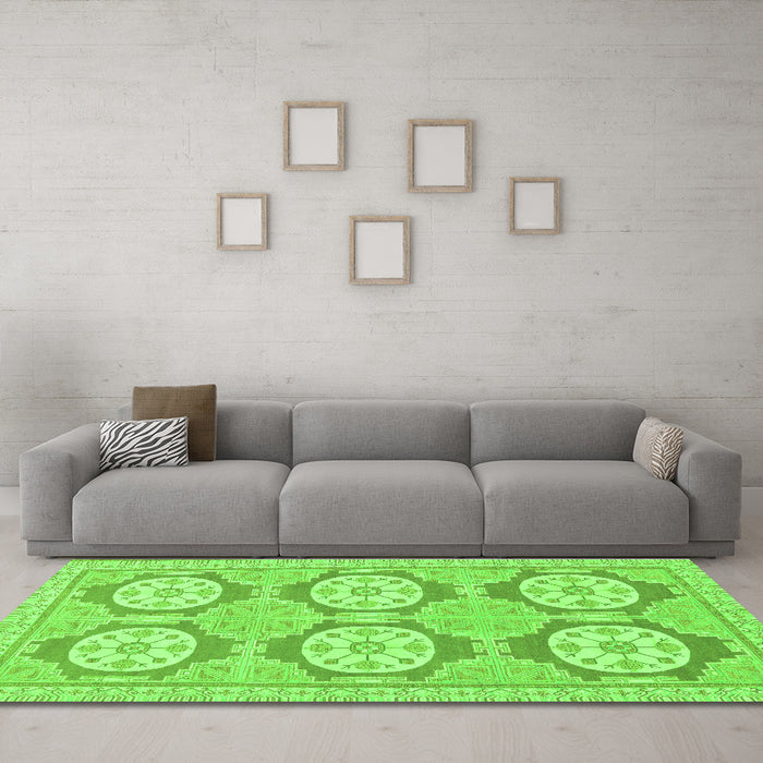 Machine Washable Oriental Green Modern Area Rugs in a Living Room,, wshabs294grn