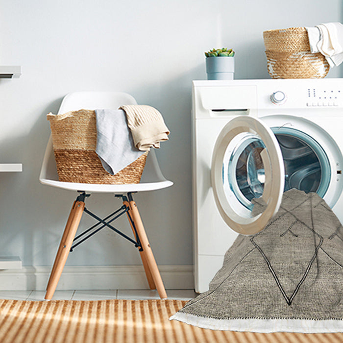 Machine Washable Abstract Gold Rug in a Washing Machine, wshabs2955