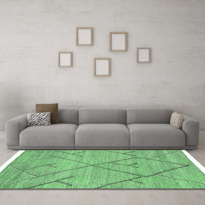 Machine Washable Abstract Emerald Green Modern Area Rugs in a Living Room,, wshabs2955emgrn