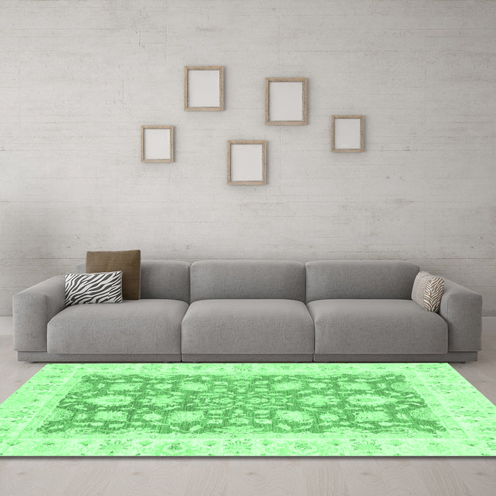 Machine Washable Oriental Emerald Green Traditional Area Rugs in a Living Room,, wshabs2956emgrn