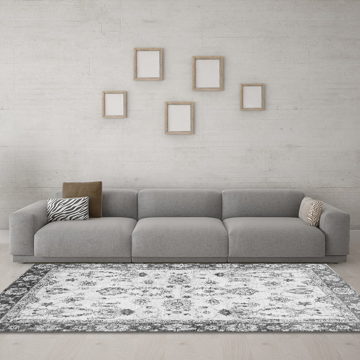 Machine Washable Oriental Gray Traditional Rug in a Living Room,, wshabs2959gry