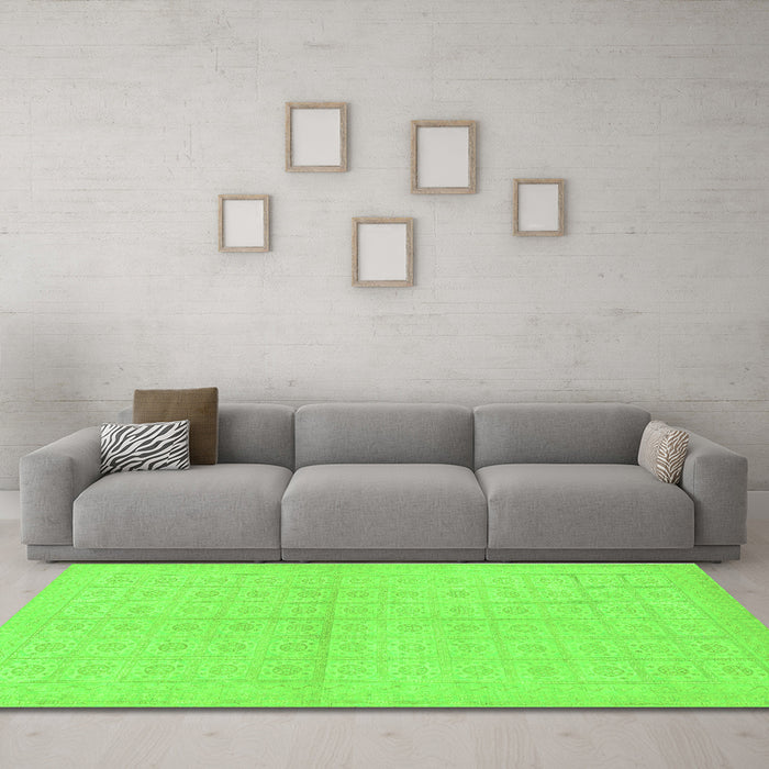 Machine Washable Oriental Green Modern Area Rugs in a Living Room,, wshabs295grn
