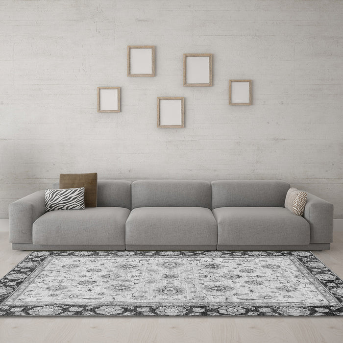 Machine Washable Oriental Gray Traditional Rug in a Living Room,, wshabs2966gry