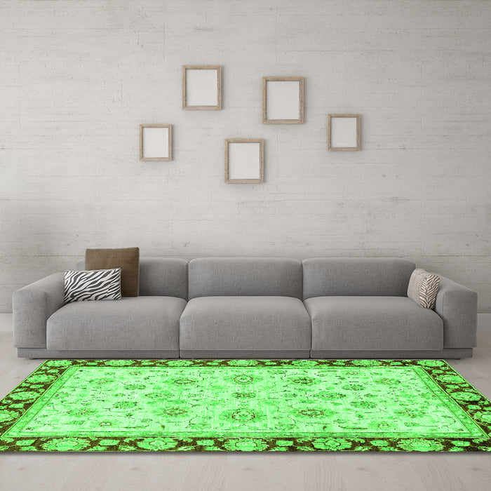 Machine Washable Oriental Green Traditional Area Rugs in a Living Room,, wshabs2966grn