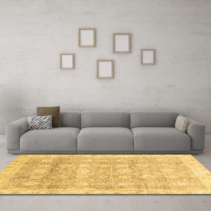 Machine Washable Oriental Brown Traditional Rug in a Living Room,, wshabs2970brn