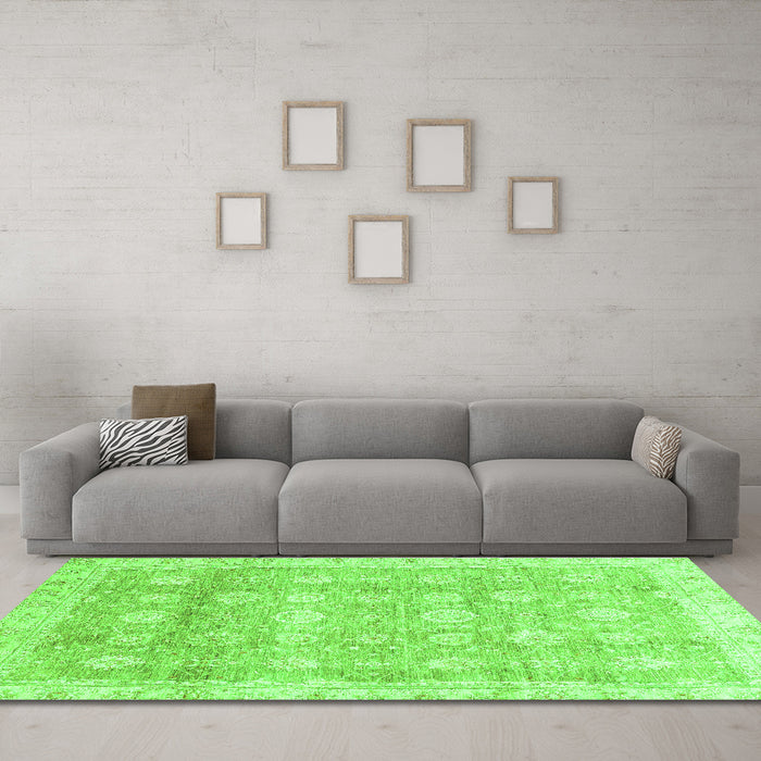 Machine Washable Oriental Green Traditional Area Rugs in a Living Room,, wshabs2970grn