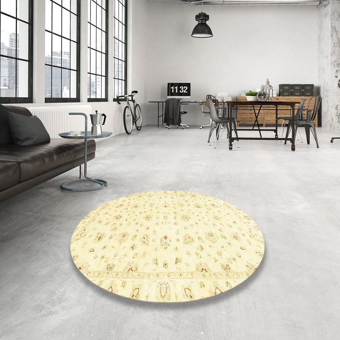 Round Machine Washable Abstract Brown Gold Rug in a Office, wshabs2973