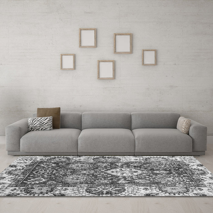 Machine Washable Abstract Gray Modern Rug in a Living Room,, wshabs2978gry
