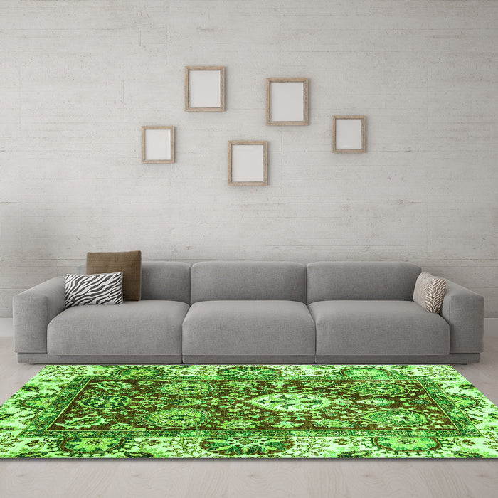 Machine Washable Abstract Green Modern Area Rugs in a Living Room,, wshabs2978grn