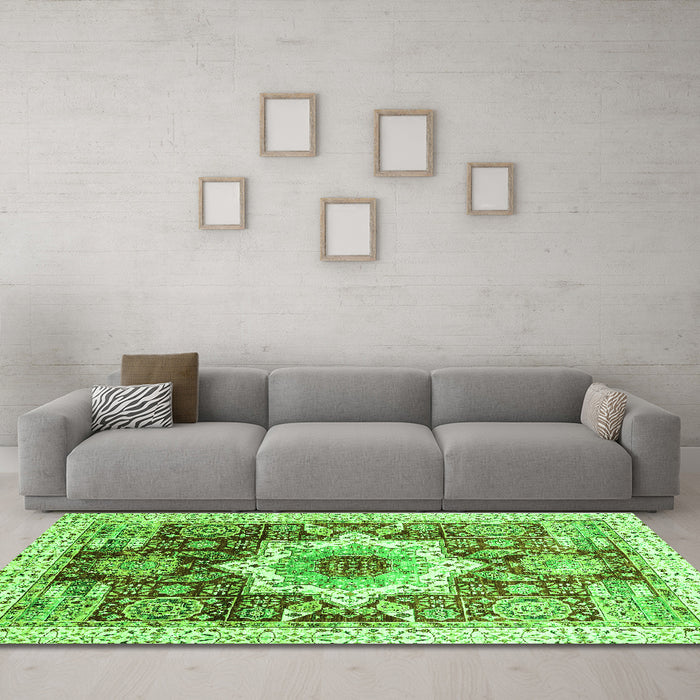 Machine Washable Abstract Green Modern Area Rugs in a Living Room,, wshabs2979grn