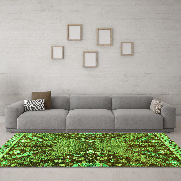 Machine Washable Abstract Green Modern Area Rugs in a Living Room,, wshabs2984grn