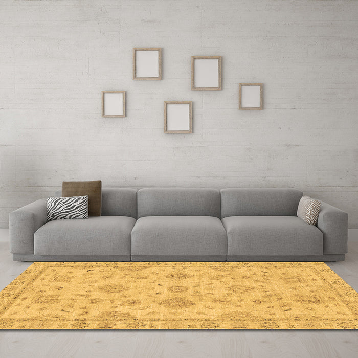 Machine Washable Abstract Brown Modern Rug in a Living Room,, wshabs2990brn