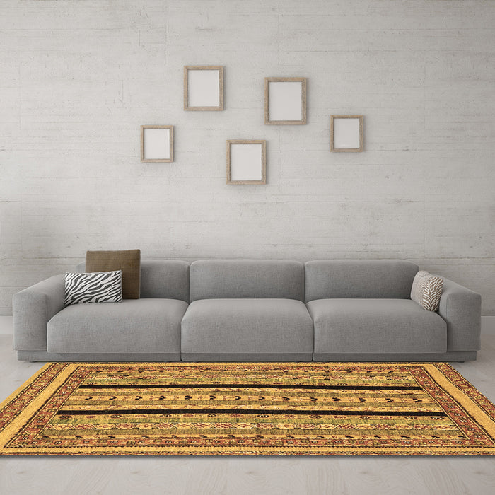 Machine Washable Abstract Brown Modern Rug in a Living Room,, wshabs2997brn