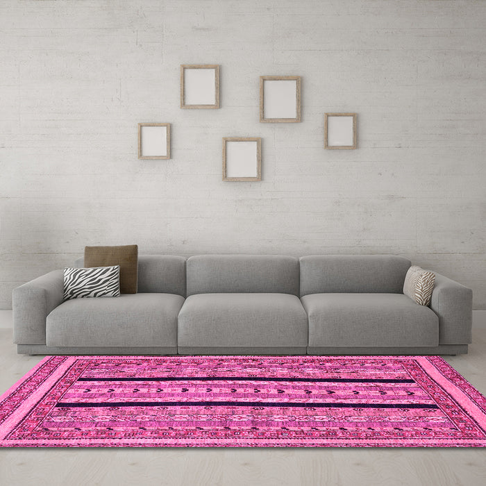 Machine Washable Abstract Pink Modern Rug in a Living Room, wshabs2997pnk