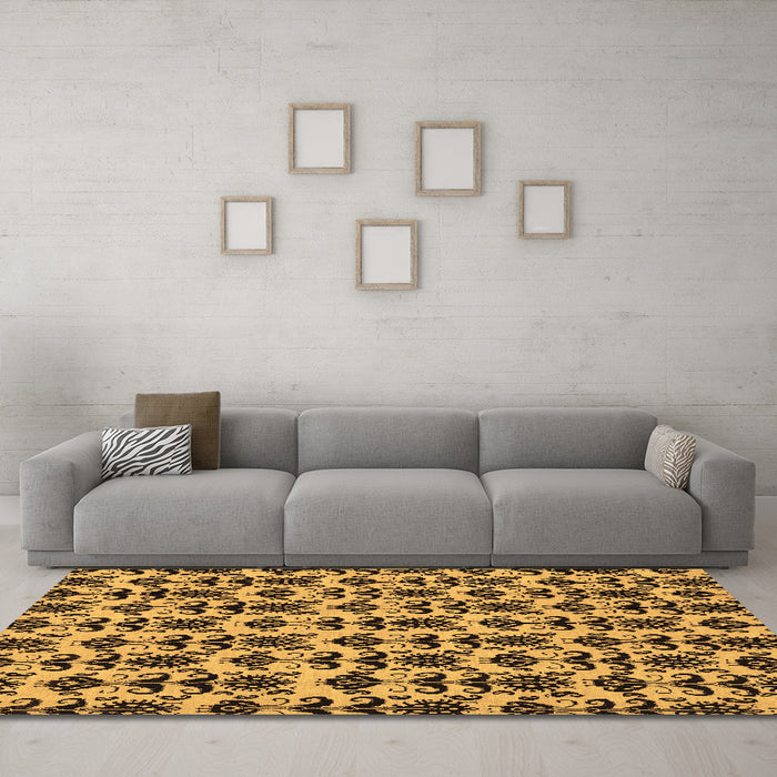 Machine Washable Abstract Brown Modern Rug in a Living Room,, wshabs29brn