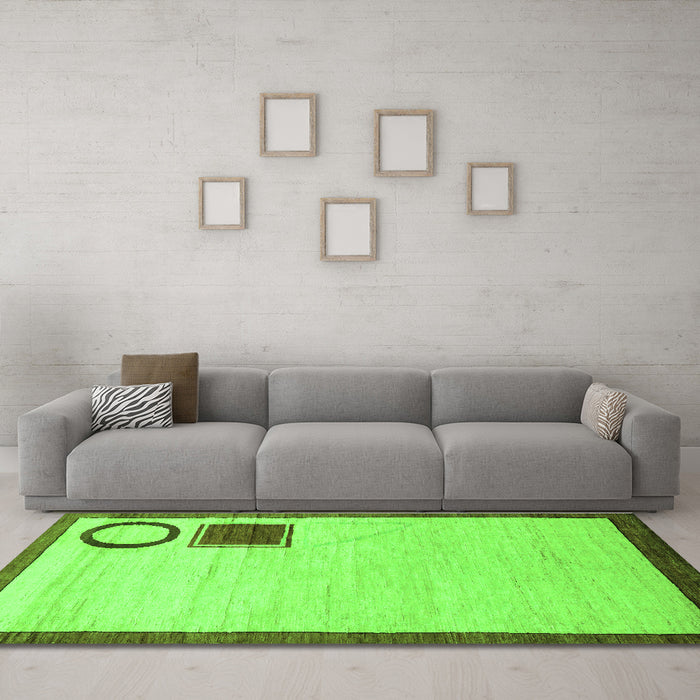 Machine Washable Solid Green Modern Area Rugs in a Living Room,, wshabs2grn