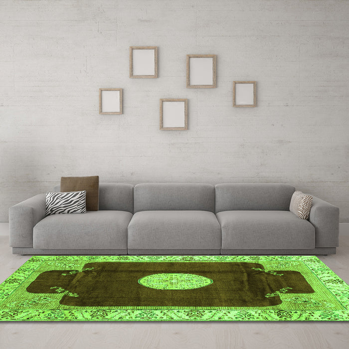 Machine Washable Abstract Green Modern Area Rugs in a Living Room,, wshabs3006grn