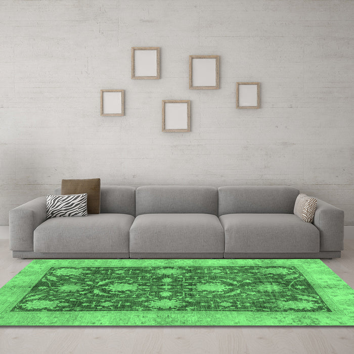 Machine Washable Abstract Emerald Green Modern Area Rugs in a Living Room,, wshabs3010emgrn