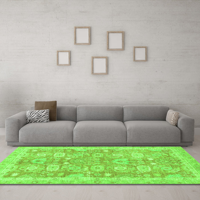 Machine Washable Abstract Green Modern Area Rugs in a Living Room,, wshabs3019grn
