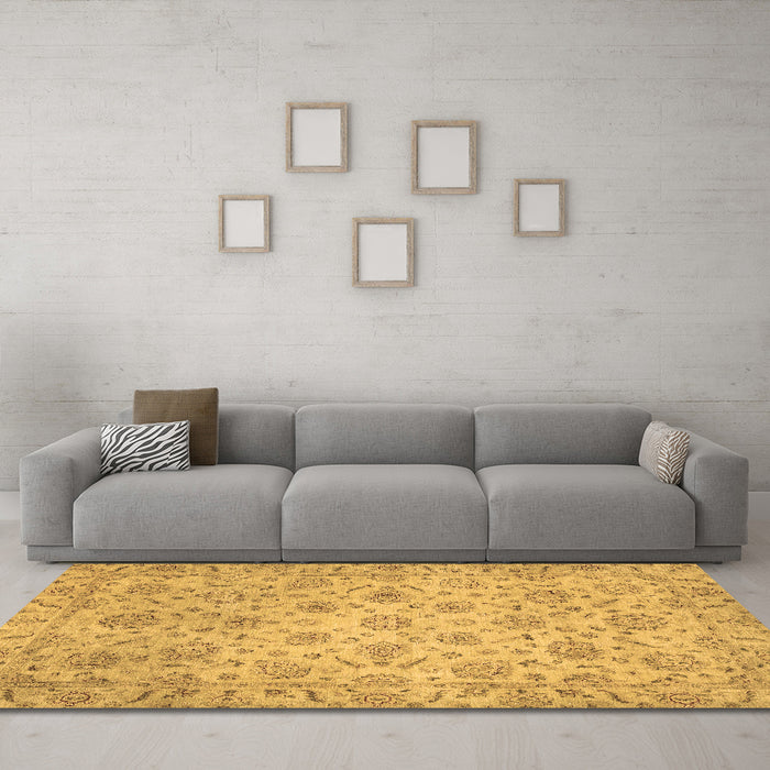 Machine Washable Abstract Brown Modern Rug in a Living Room,, wshabs3030brn