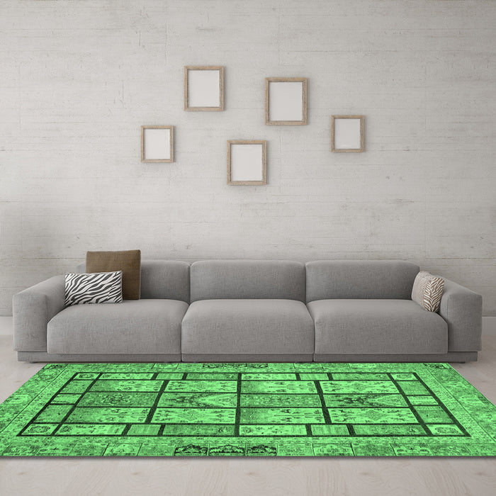 Machine Washable Abstract Emerald Green Modern Area Rugs in a Living Room,, wshabs3041emgrn