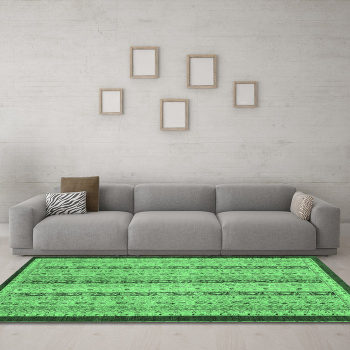 Machine Washable Abstract Emerald Green Modern Area Rugs in a Living Room,, wshabs3043emgrn