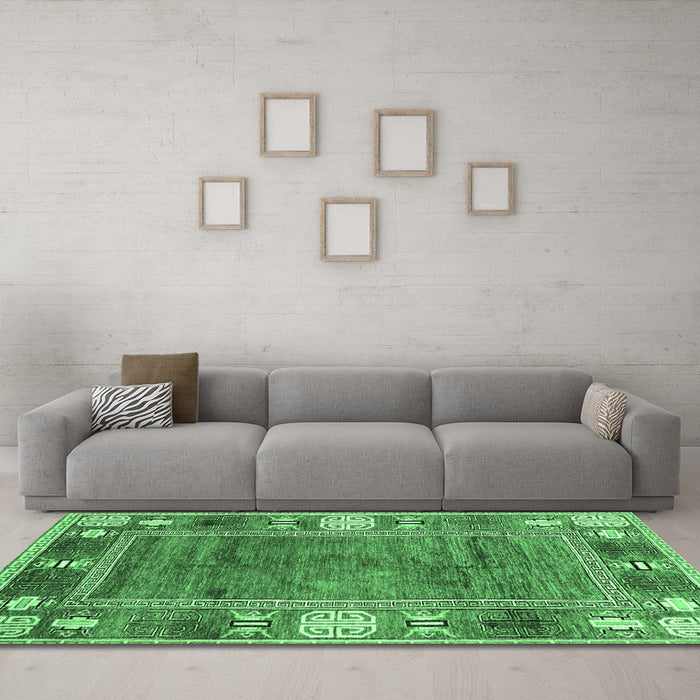 Machine Washable Oriental Emerald Green Modern Area Rugs in a Living Room,, wshabs3046emgrn