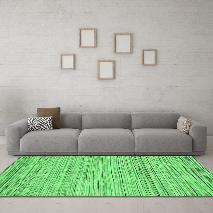 Machine Washable Oriental Emerald Green Modern Area Rugs in a Living Room,, wshabs3048emgrn