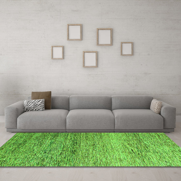 Machine Washable Oriental Green Modern Area Rugs in a Living Room,, wshabs3054grn