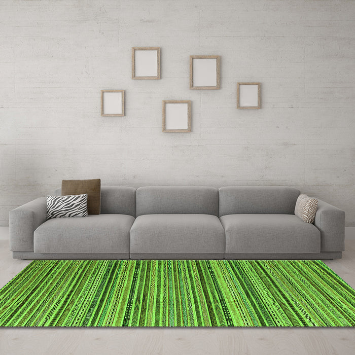 Machine Washable Abstract Green Modern Area Rugs in a Living Room,, wshabs3056grn