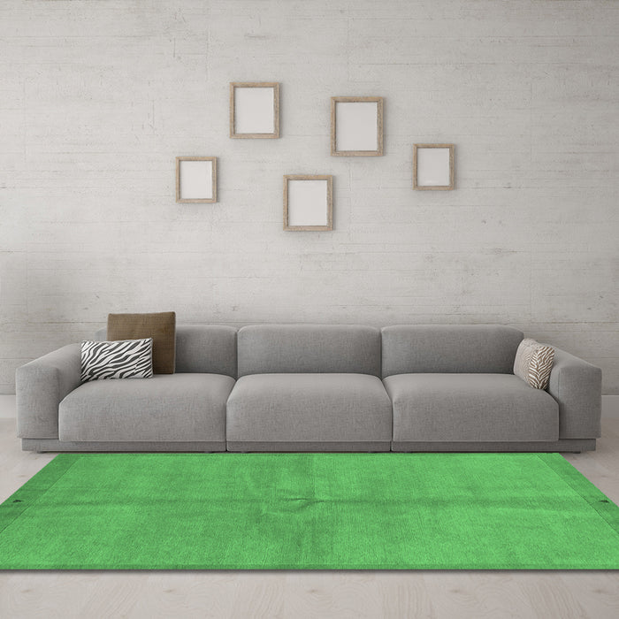 Machine Washable Abstract Emerald Green Modern Area Rugs in a Living Room,, wshabs3064emgrn