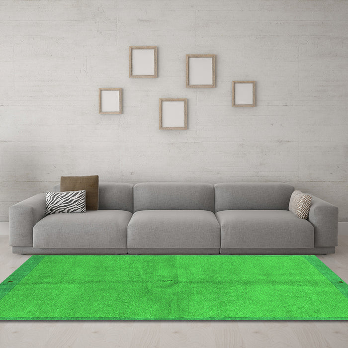 Machine Washable Abstract Green Modern Area Rugs in a Living Room,, wshabs3064grn