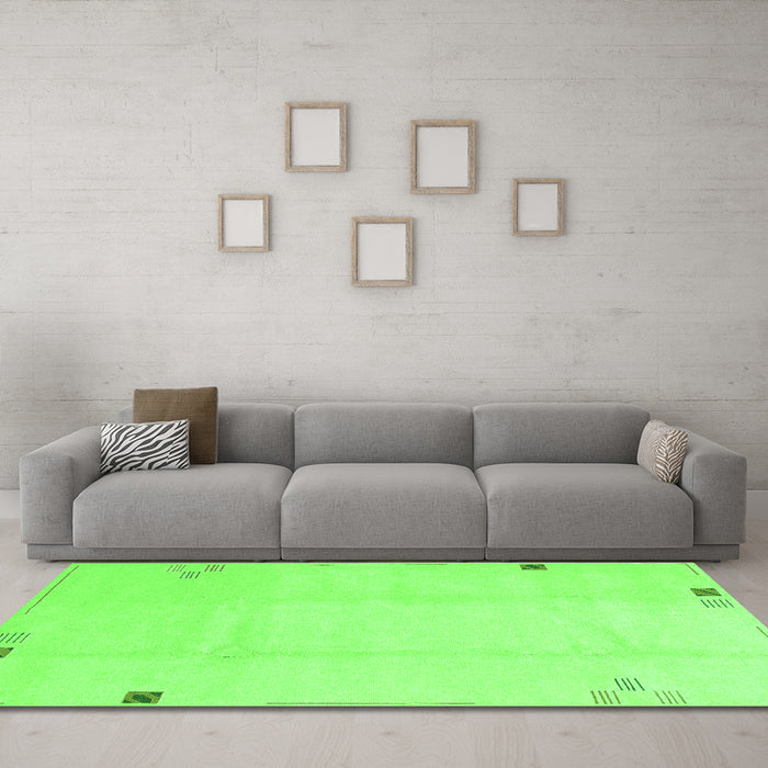 Machine Washable Solid Green Modern Area Rugs in a Living Room,, wshabs3067grn
