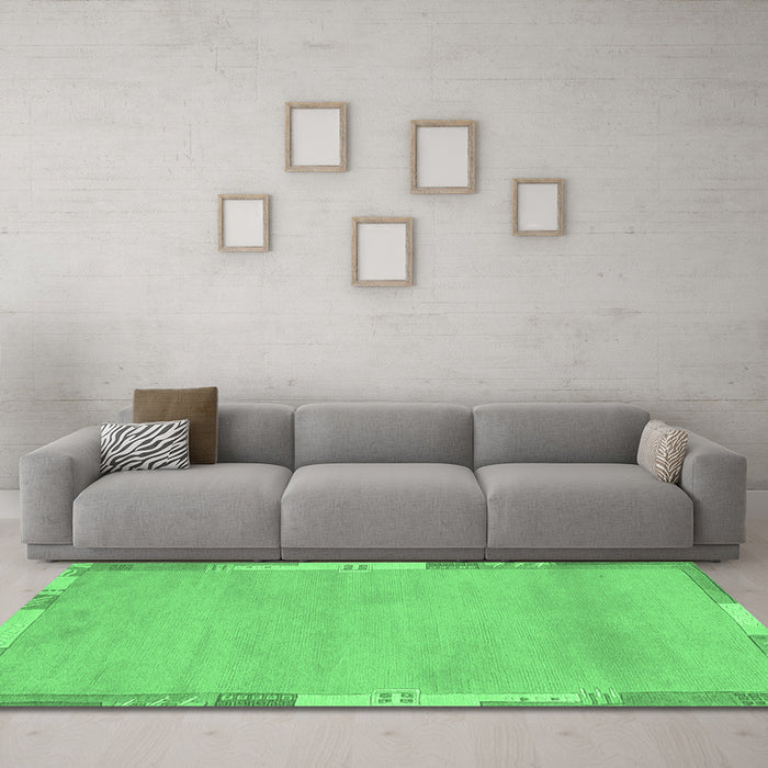Machine Washable Abstract Emerald Green Modern Area Rugs in a Living Room,, wshabs3075emgrn