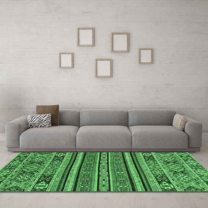 Machine Washable Abstract Emerald Green Modern Area Rugs in a Living Room,, wshabs3081emgrn