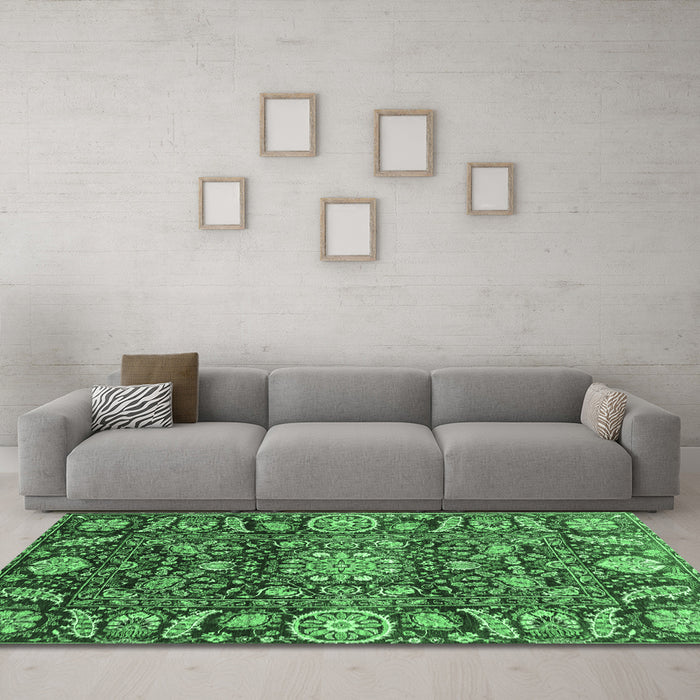 Machine Washable Oriental Emerald Green Traditional Area Rugs in a Living Room,, wshabs3094emgrn