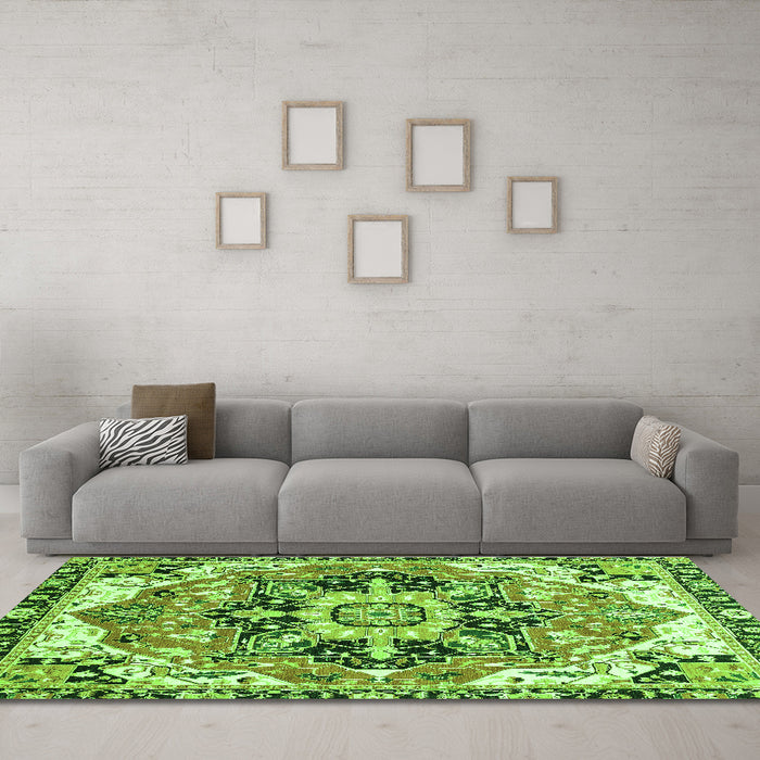 Machine Washable Abstract Green Modern Area Rugs in a Living Room,, wshabs3095grn