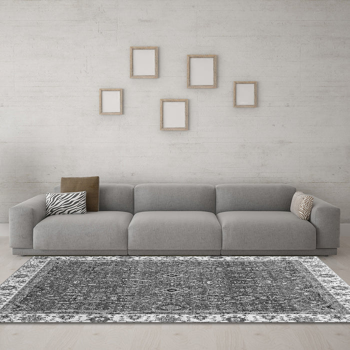 Machine Washable Oriental Gray Traditional Rug in a Living Room,, wshabs3098gry