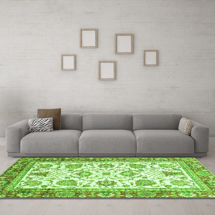 Machine Washable Abstract Green Modern Area Rugs in a Living Room,, wshabs3101grn